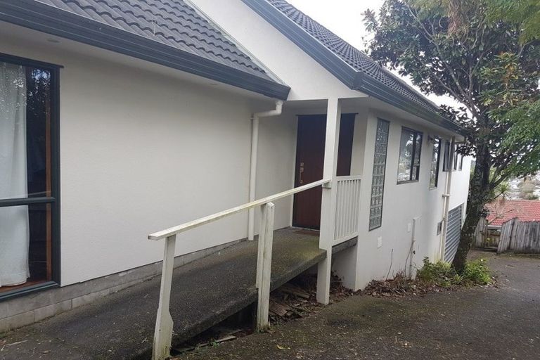 Photo of property in 23 Bluebird Crescent, Unsworth Heights, Auckland, 0632