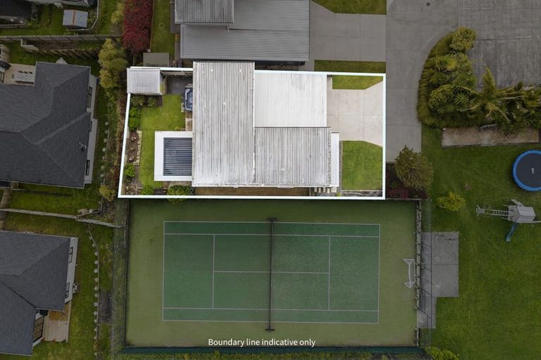 Photo of property in 126 Maire Road, Orewa, 0931