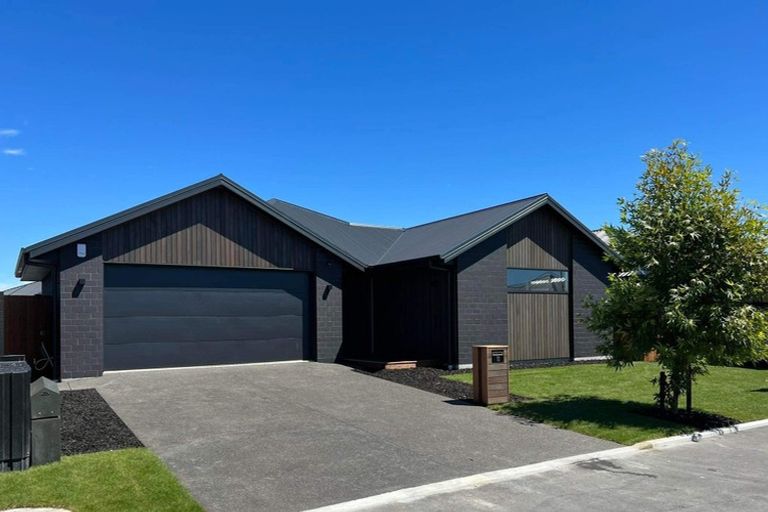 Photo of property in 10 Pierce Street, Marshland, Christchurch, 8083