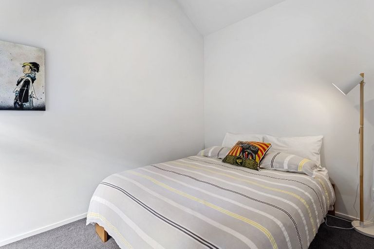 Photo of property in 2/388 Montreal Street, Christchurch Central, Christchurch, 8013