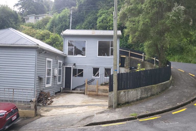 Photo of property in 71 Gladstone Road North, Dalmore, Dunedin, 9010