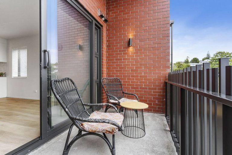 Photo of property in 201/25 Potter Avenue, Northcote, Auckland, 0627