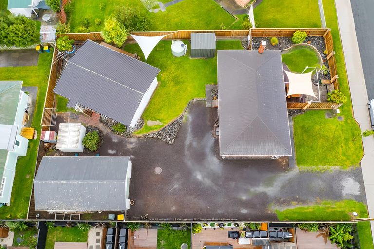 Photo of property in 3 Poto Street, Te Atatu South, Auckland, 0610