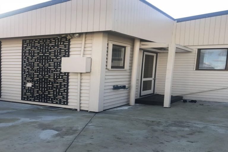 Photo of property in 20 Barnes Road, Redwood, Christchurch, 8051