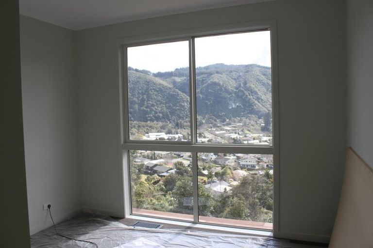 Photo of property in 38b Emerald Hill Drive, Birchville, Upper Hutt, 5018