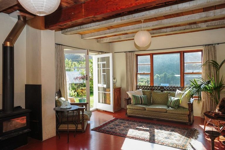 Photo of property in 25c Walkers Road, Lyttelton, 8082