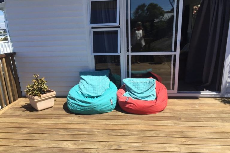 Photo of property in 6 Lucy Road, Bluff Hill, Napier, 4110