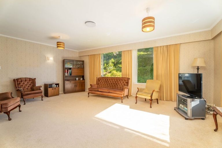 Photo of property in 48 Oriel Avenue, Tawa, Wellington, 5028