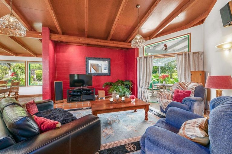 Photo of property in 149 Cornwallis Road, Cornwallis, Auckland, 0604