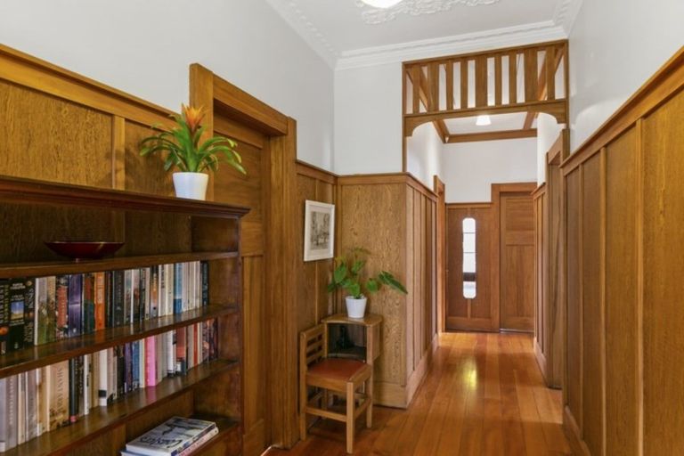 Photo of property in 173 Derwent Street, Island Bay, Wellington, 6023