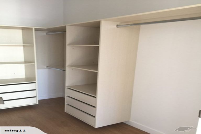 Photo of property in 24 Para Close, Fairview Heights, Auckland, 0632