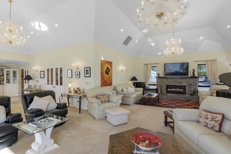 Photo of property in 635 Yaldhurst Road, Yaldhurst, Christchurch, 7676