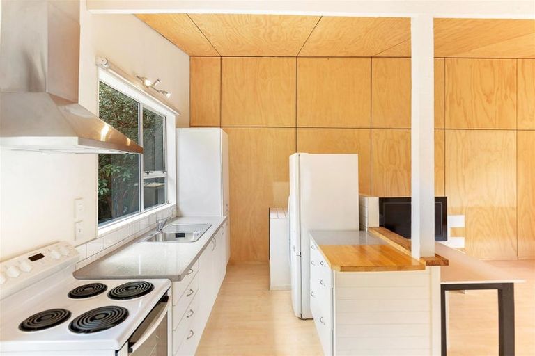 Photo of property in 255 Fernhill Road, Sunshine Bay, Queenstown, 9300