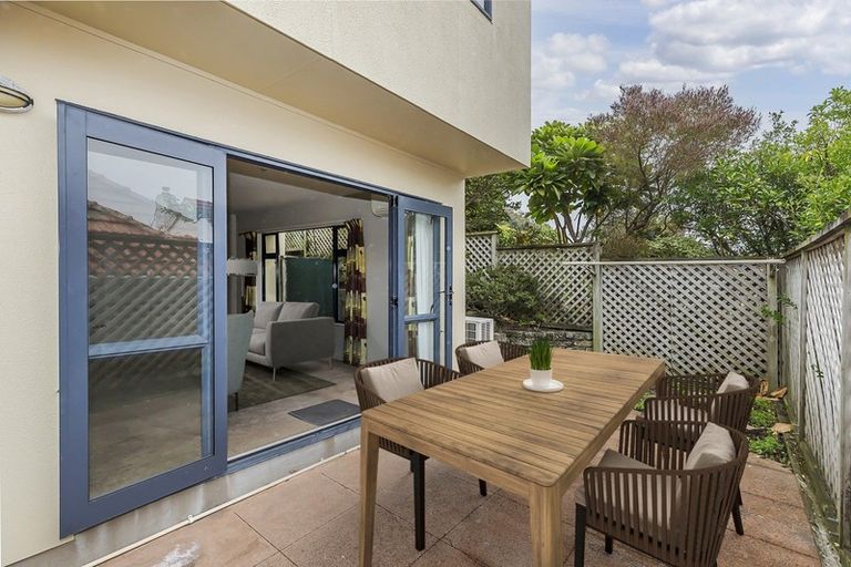 Photo of property in 15 Ira Street, Miramar, Wellington, 6022