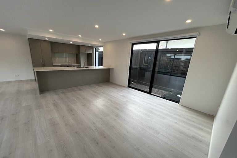 Photo of property in 2/143 Cranford Street, St Albans, Christchurch, 8014