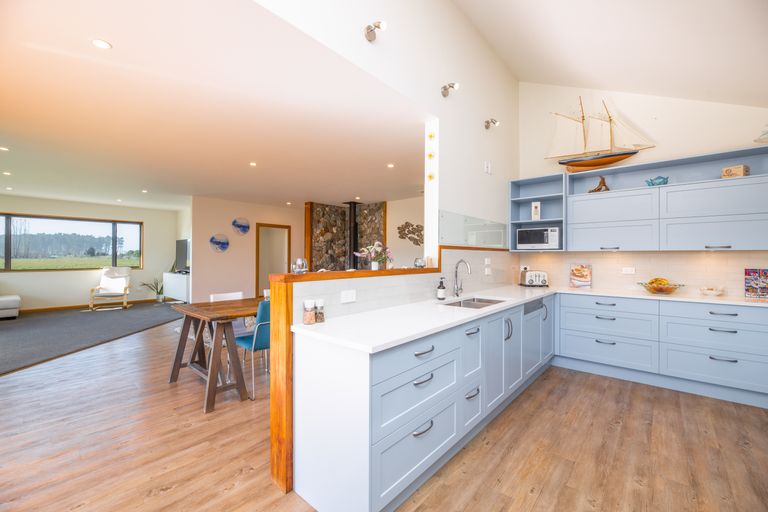 Photo of property in 60 Grierson Avenue, Amberley, 7481