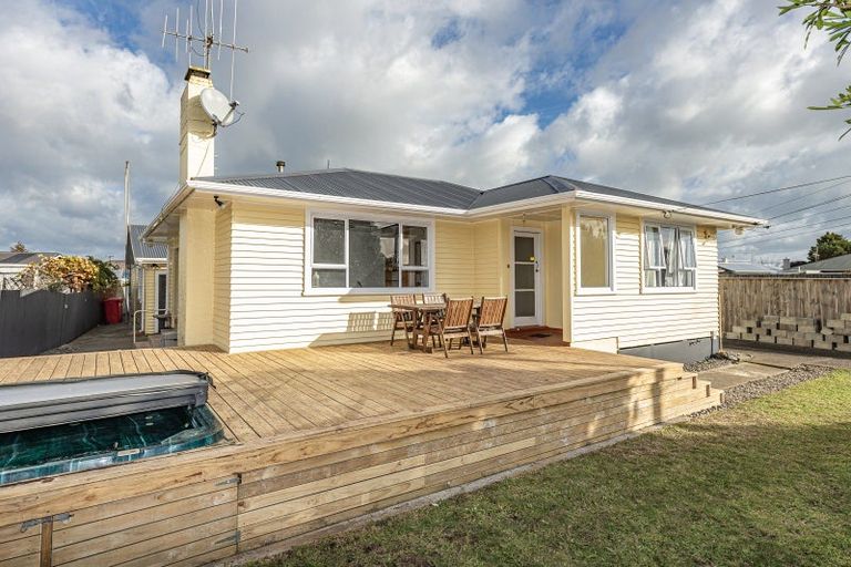 Photo of property in 81a Gonville Avenue, Gonville, Whanganui, 4501