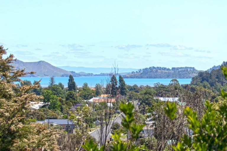 Photo of property in 80 Oxford Terrace, Coromandel, 3506
