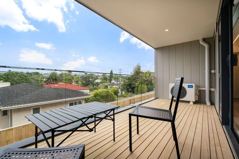Photo of property in 3/49 Northboro Road, Belmont, Auckland, 0622