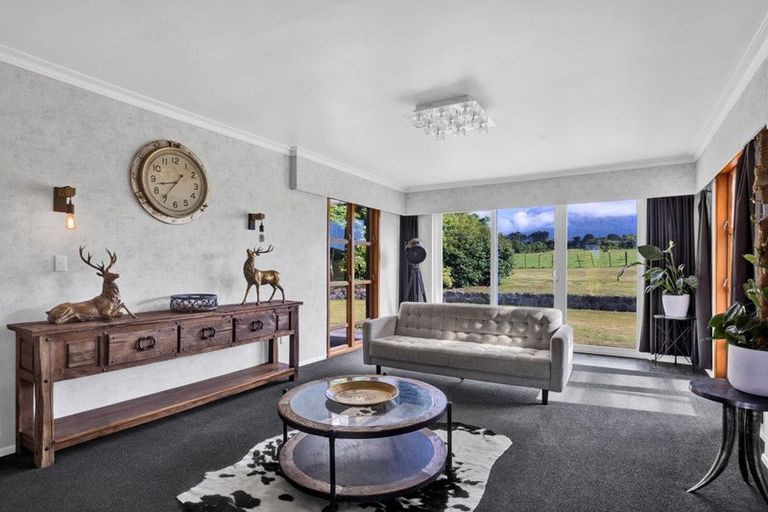 Photo of property in 1812 Opunake Road, Mahoe, Hawera, 4679