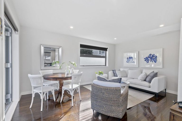 Photo of property in 1/2a Earnoch Avenue, Takapuna, Auckland, 0622