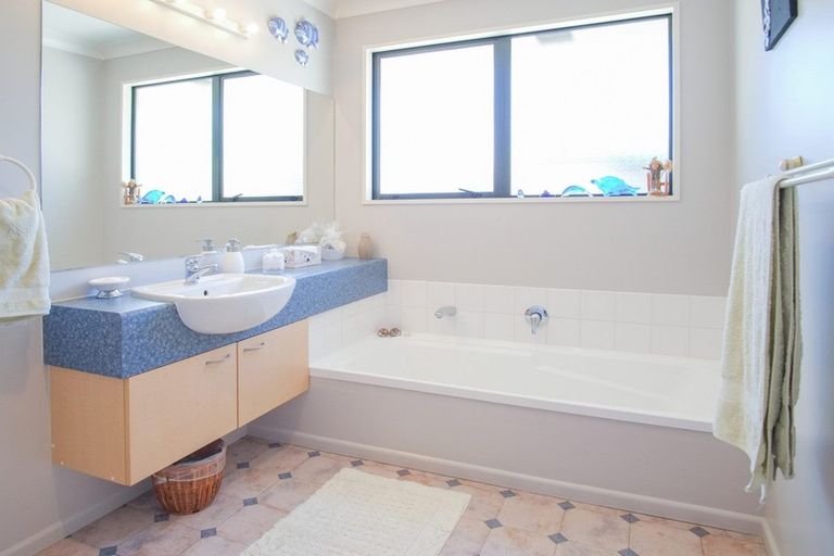 Photo of property in 142 Rangiora Woodend Road, Woodend, 7610