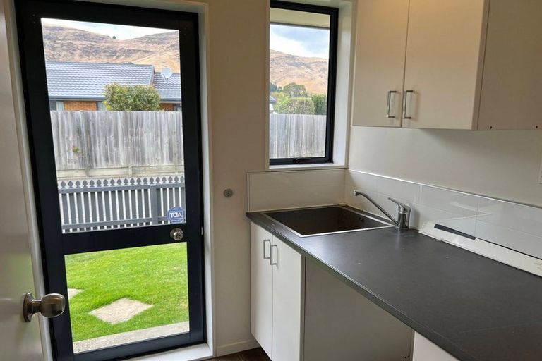 Photo of property in 11 Stedley Place, Heathcote Valley, Christchurch, 8022