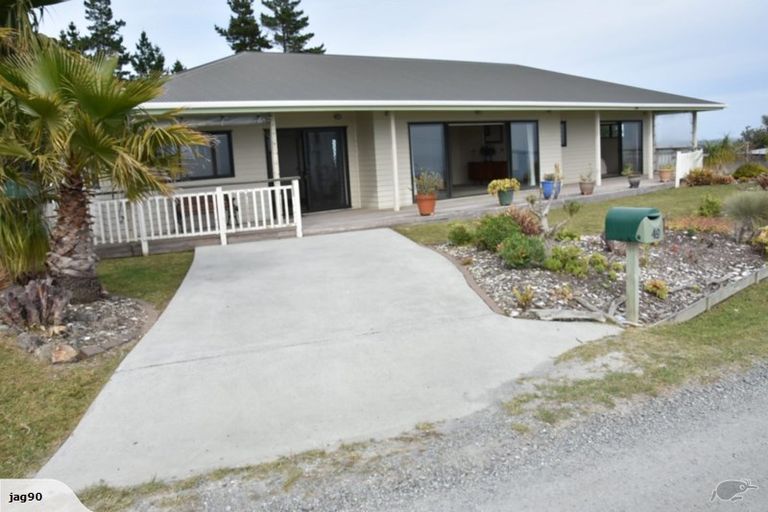 Photo of property in 49 Spicer Road, Cable Bay, 0420