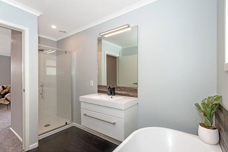 Photo of property in 15 Sterling Park, Lytton West, Gisborne, 4010