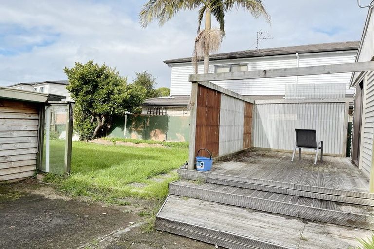 Photo of property in 231 Swanson Road, Henderson, Auckland, 0610