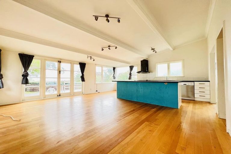 Photo of property in 154 Manuka Road, Bayview, Auckland, 0629
