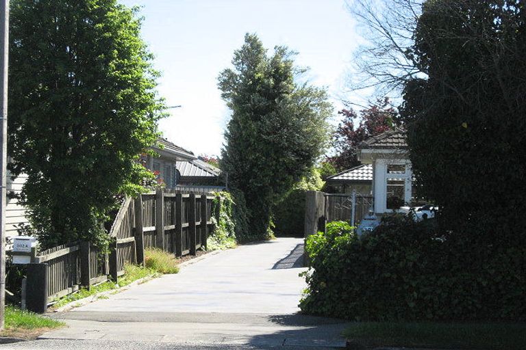 Photo of property in 302a Wairakei Road, Bryndwr, Christchurch, 8053