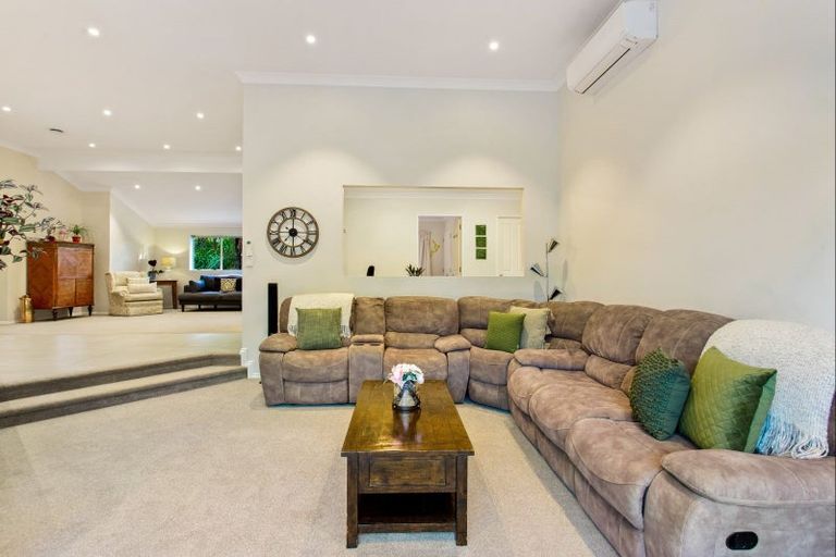 Photo of property in 26 Clifford Road, Pukekohe, 2678