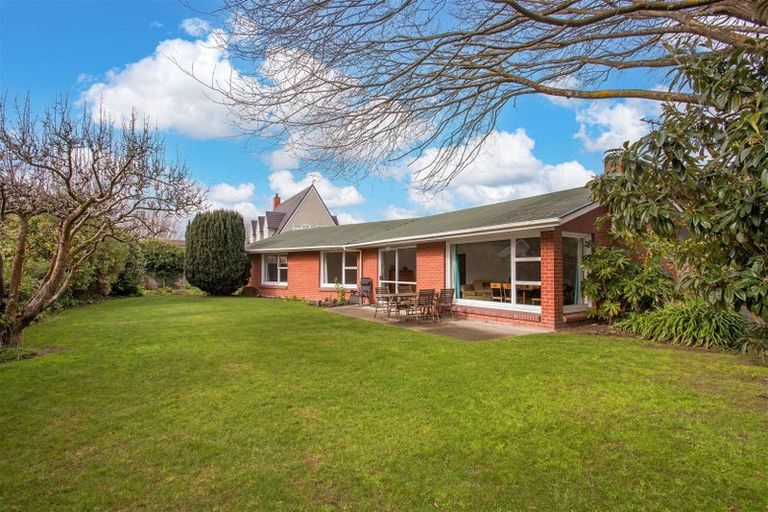 Photo of property in 30a Wroxton Terrace, Merivale, Christchurch, 8014