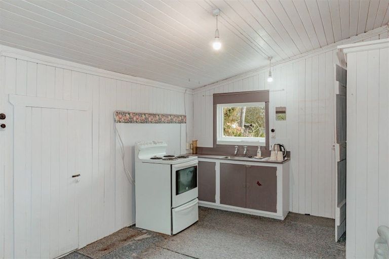 Photo of property in 60 Waverley Street, Karamea, 7893