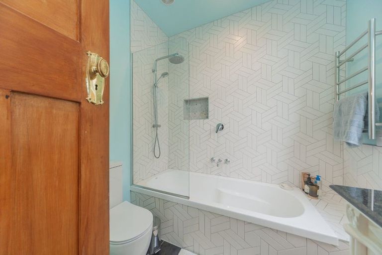 Photo of property in 8 Hoggard Street, Vogeltown, Wellington, 6021