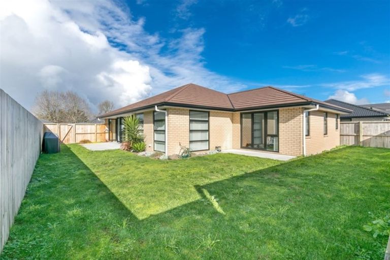 Photo of property in 60 Edgeview Crescent, Fitzroy, Hamilton, 3206