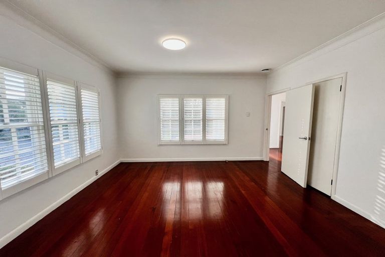 Photo of property in 232 Lake Road, Hauraki, Auckland, 0622