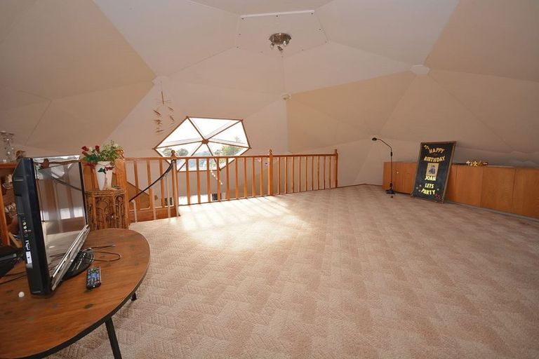 Photo of property in 12 Island View Terrace, Waikanae Beach, Waikanae, 5036