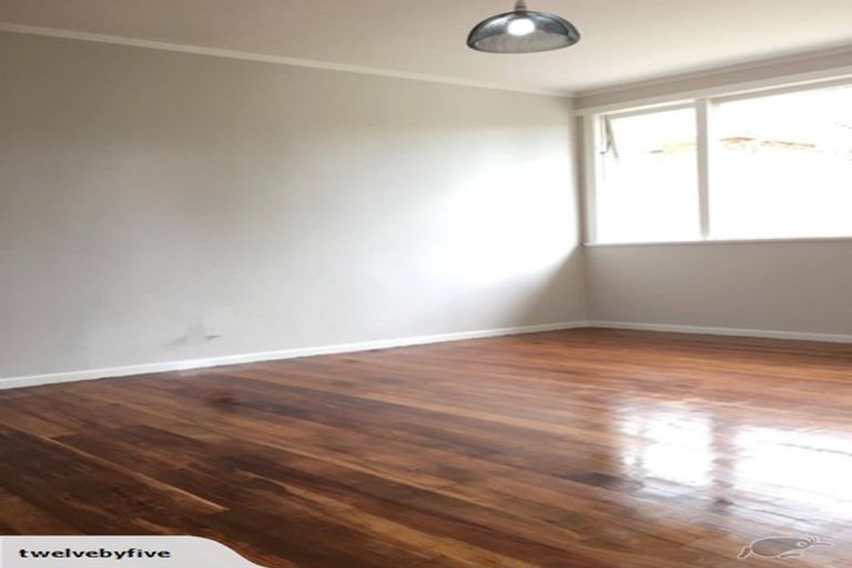 Photo of property in 2/49 Miro Street, New Lynn, Auckland, 0600