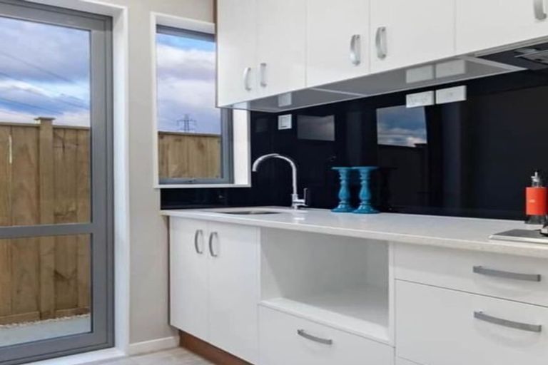 Photo of property in 5 Lavey Road, Flat Bush, Auckland, 2019