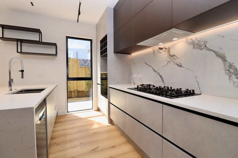 Photo of property in 236 Park Estate Road, Rosehill, Papakura, 2113