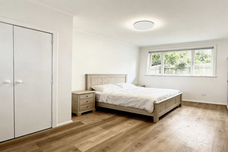 Photo of property in 95 Rosedale Road, Pinehill, Auckland, 0632