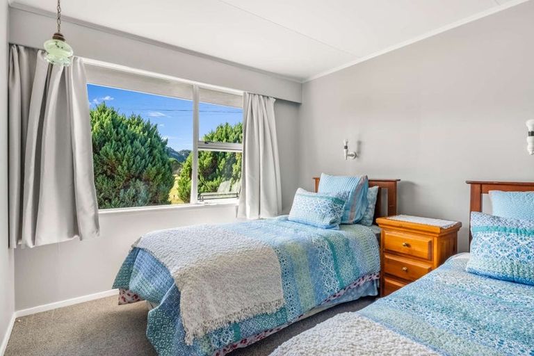 Photo of property in 12 Banks Street, Tolaga Bay, 4077