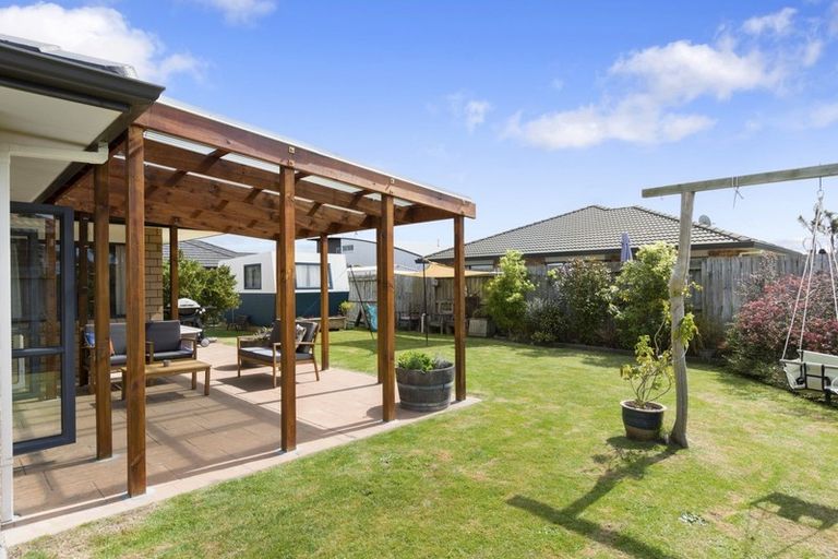 Photo of property in 24 Sarah Place, Papamoa Beach, Papamoa, 3118