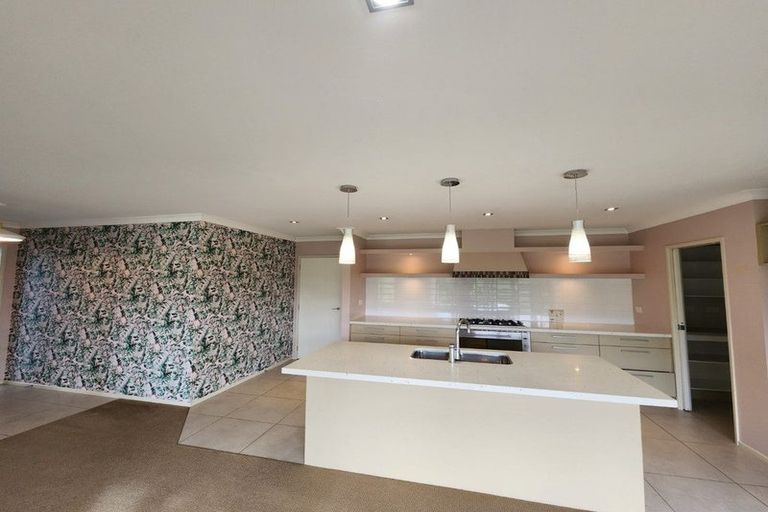 Photo of property in 84 Kidd Road, Waiuku, 2682