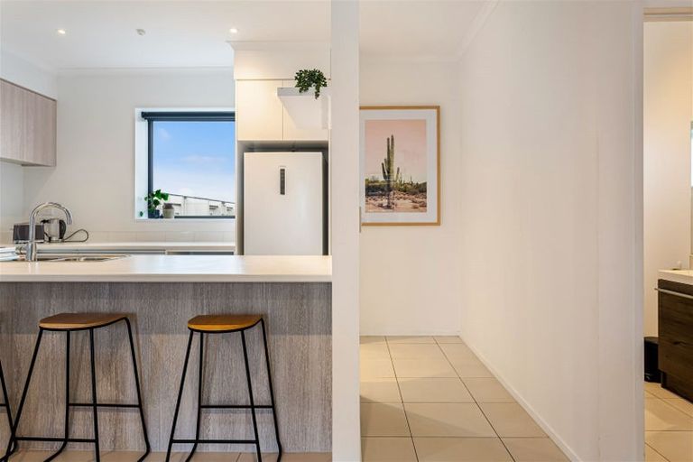 Photo of property in 217 Hobsonville Point Road, Hobsonville, Auckland, 0616