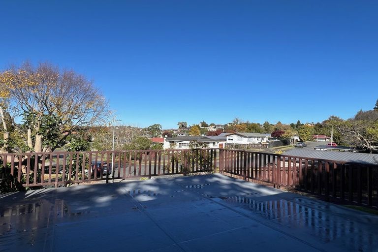 Photo of property in 18 Rothesay Place, Dinsdale, Hamilton, 3204