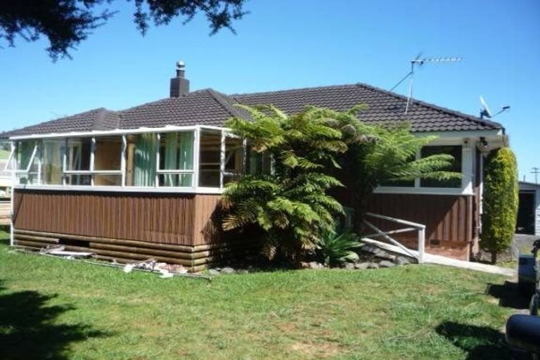 Photo of property in 37 Smiths Avenue, Papakura, 2110