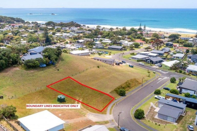 Photo of property in 10 Ross Place, Whiritoa, Whangamata, 3691